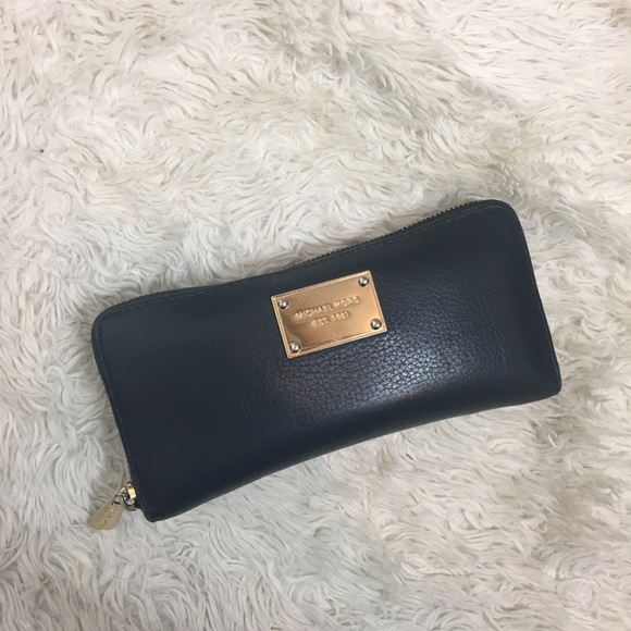 MICHAEL Michael Kors Navy leather purse and wallet - Picture 11 of 16